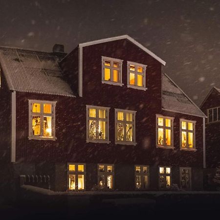 Heima I Stovu Hotel Hvalba Luaran gambar