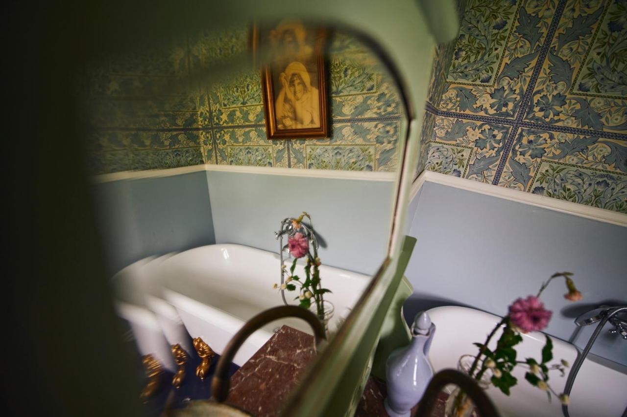Heima I Stovu Hotel Hvalba Luaran gambar