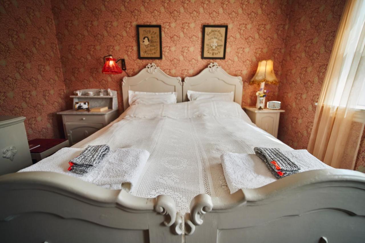 Heima I Stovu Hotel Hvalba Luaran gambar